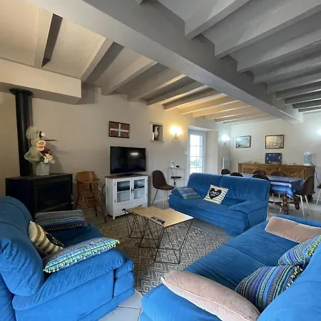 Semesterbostad Maison Etxebarnia Cote